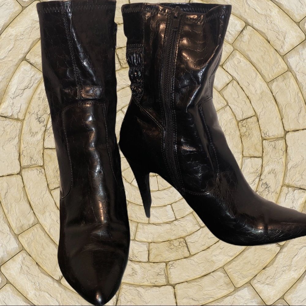 Jasmine collection over the ankle black boots